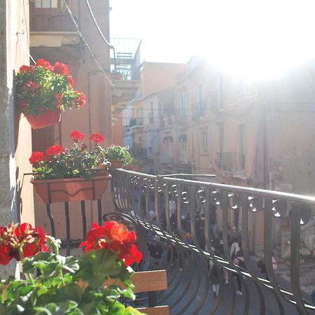 Casa Vacanze Taorminacentre Guest House Bagian luar foto