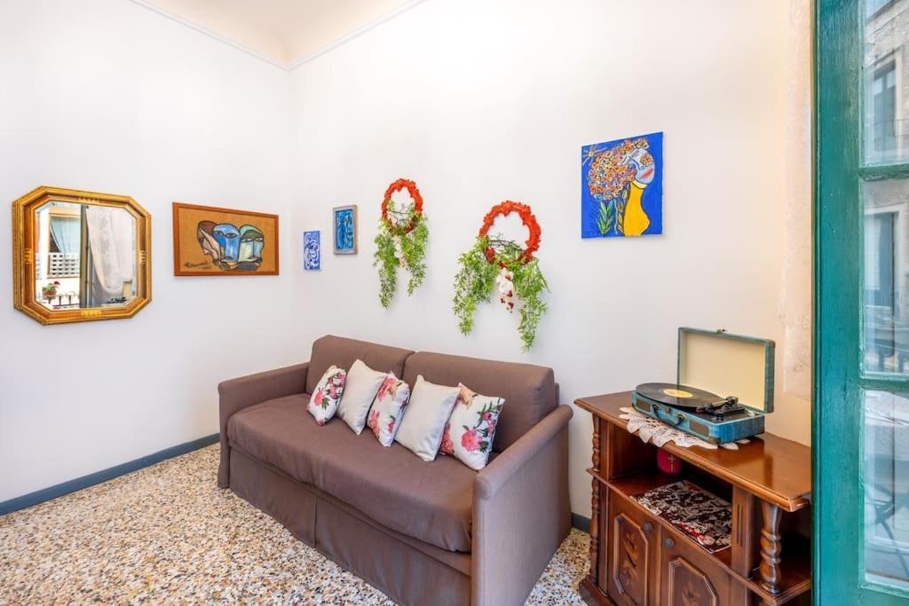 Casa Vacanze Taorminacentre Guest House Bagian luar foto